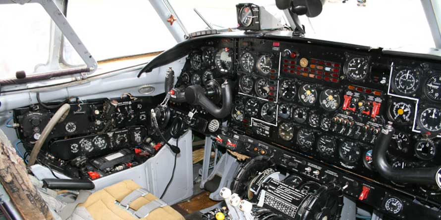 Cockpit Instruments and Understanding Magnetic Compass Errors